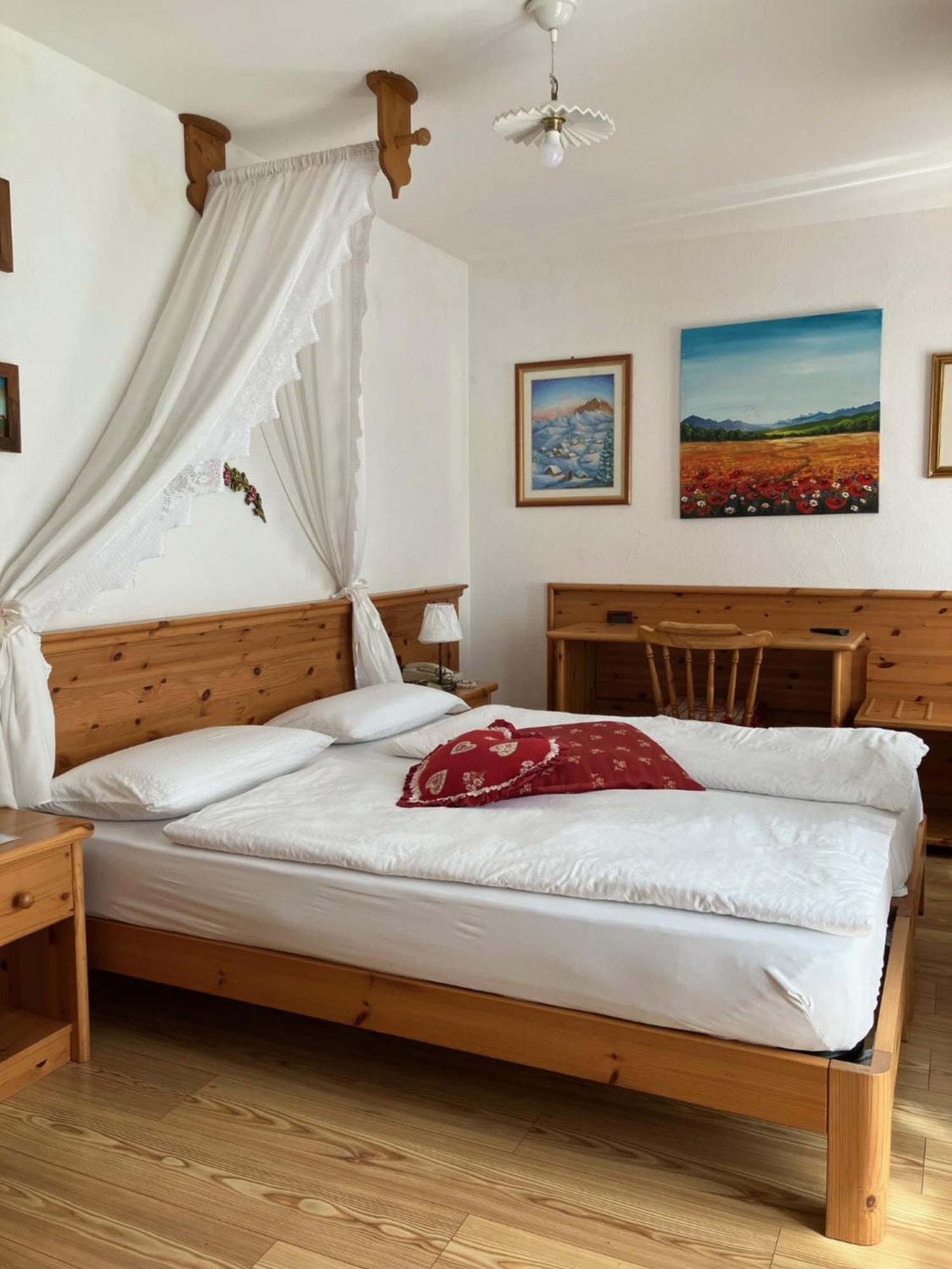 Hotel Garni Salvanel Кавалезе Екстериор снимка