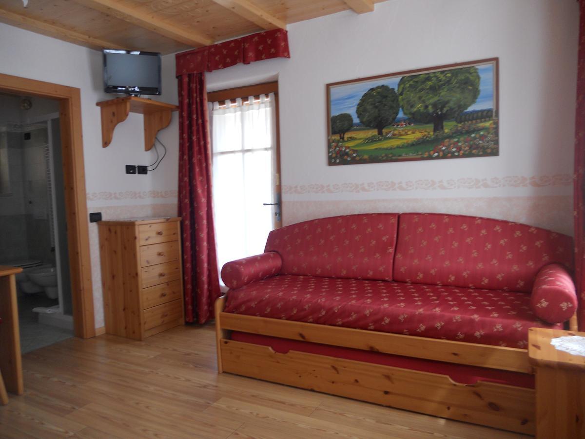 Hotel Garni Salvanel Кавалезе Екстериор снимка