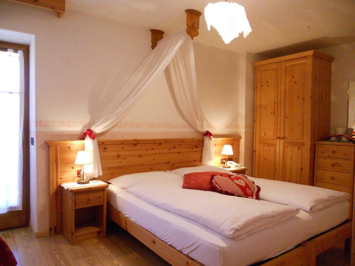 Hotel Garni Salvanel Кавалезе Екстериор снимка