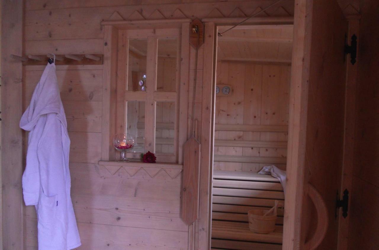 Hotel Garni Salvanel Кавалезе Екстериор снимка